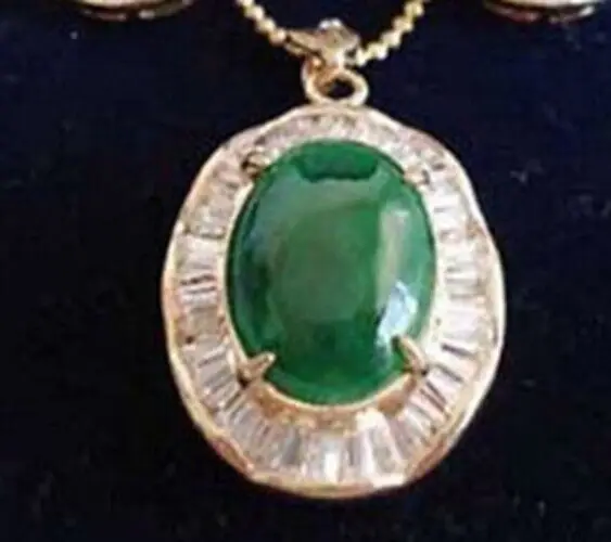 

1Pcs Emerald Green Jade 18KGP Cubic Zirconia Pendants Necklace