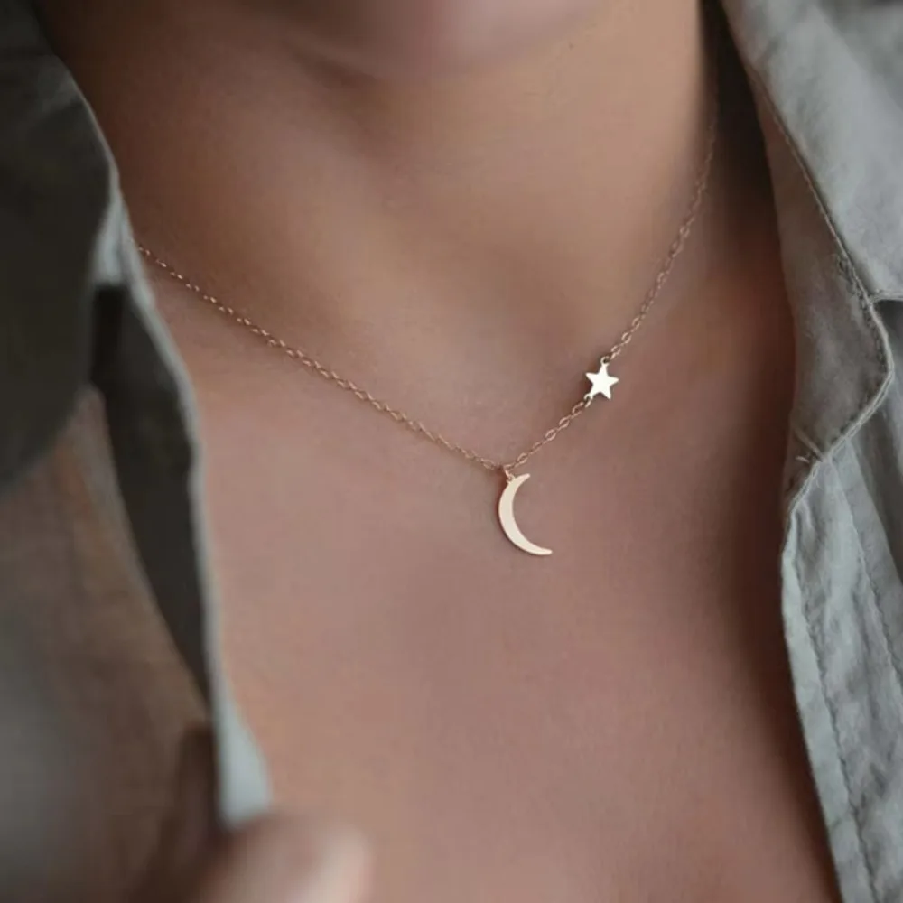 SUEMNG 2025 New Fashion Simple Star & Moon Pendant Necklace For Women Bijoux Maxi Statement Necklaces Collier Jewelry Gifts