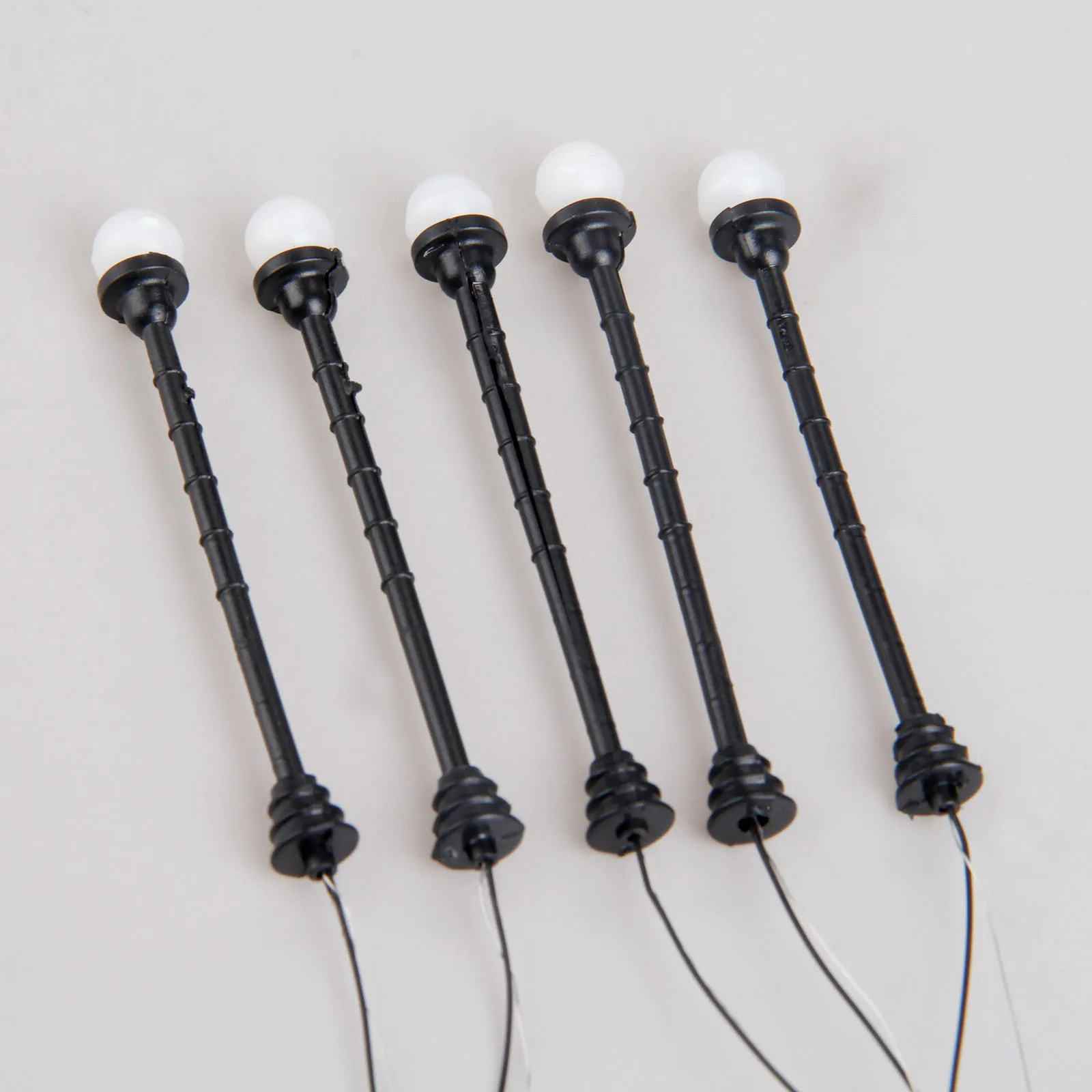 20Pcs Model Lamppost LED Lamp Lights 3V 6.2cm Railway Yard Street Garden Layout