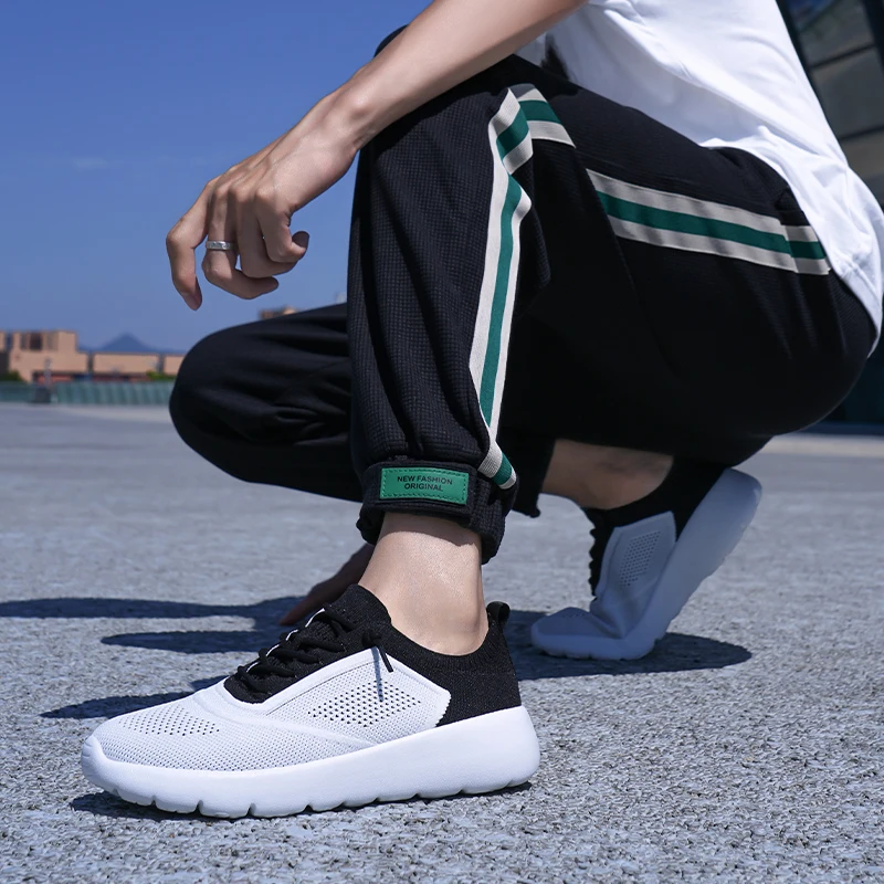 

Couple's Spring and Summer Springback Soft-soled Anti-slip Fly-woven Color-blocking Fashionable and Breathable Mesh Sports Shoes