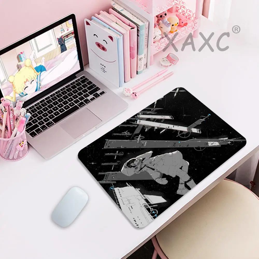 

HYBXAXC Monochrome Space Astronaut Small Mouse Pad, Sci-Fi Cyberpunk Desk Pad Desktop Computer Keyboard Wireless Boy Girl Gift