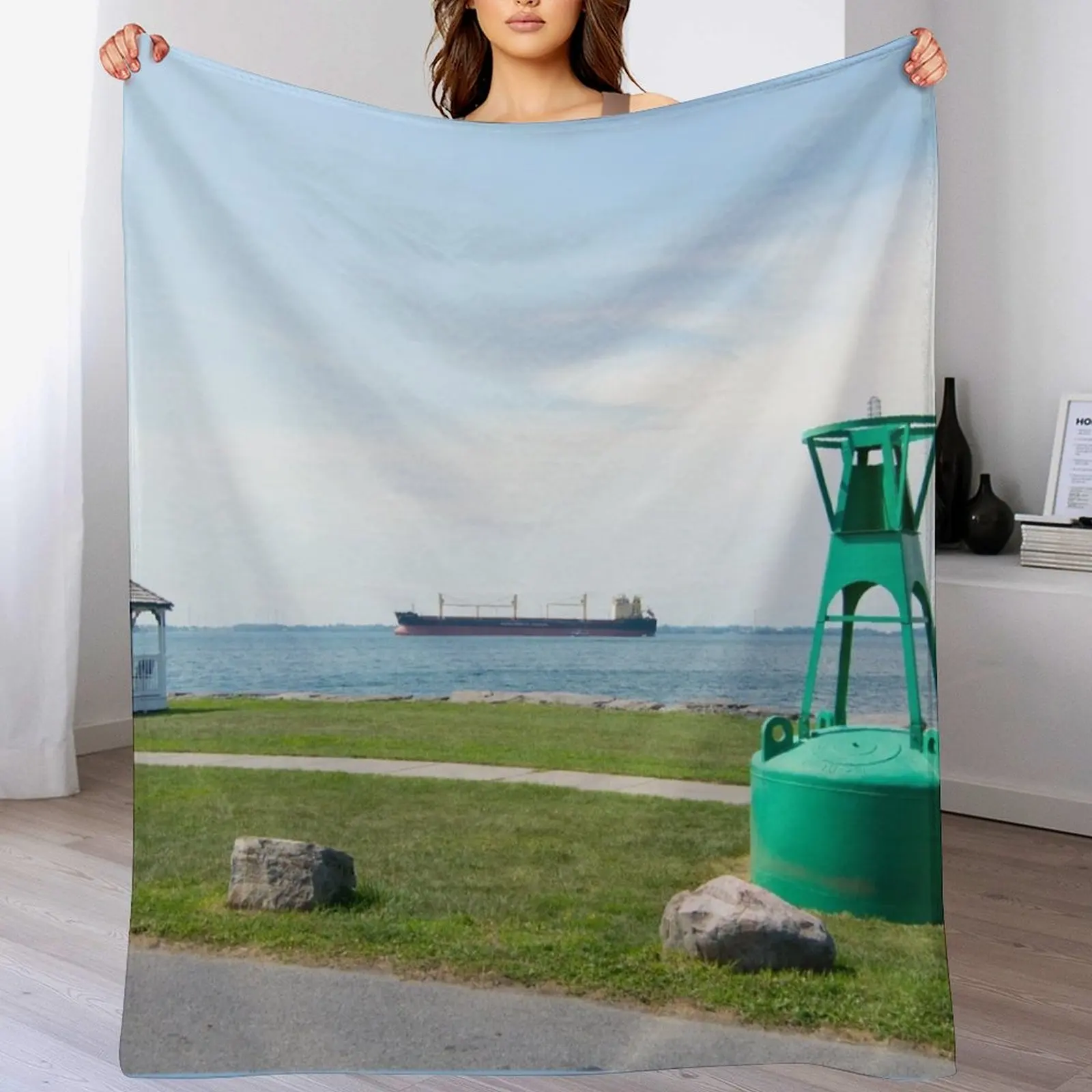 

Ship Watching at East End Park Throw Blanket Soft Beds Cute Multi-Purpose Blankets