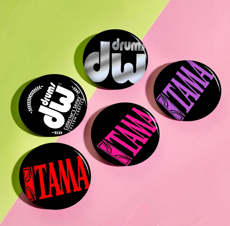 موضة T-Tama ماركة D-Drum 58 مللي متر اليدوية بروش الكرتون تأثيري شارة على ظهره مجوهرات اكسسوارات هدايا