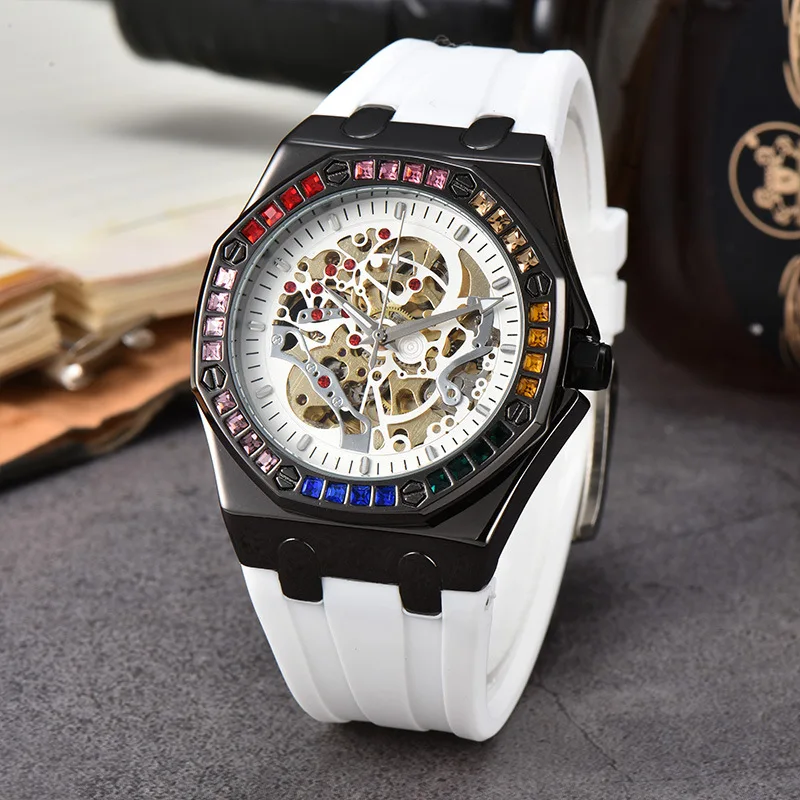 Black dial Men Mechanical Watch Latest Silicone Strap Diamond Automatic Character Business Wrist Watch