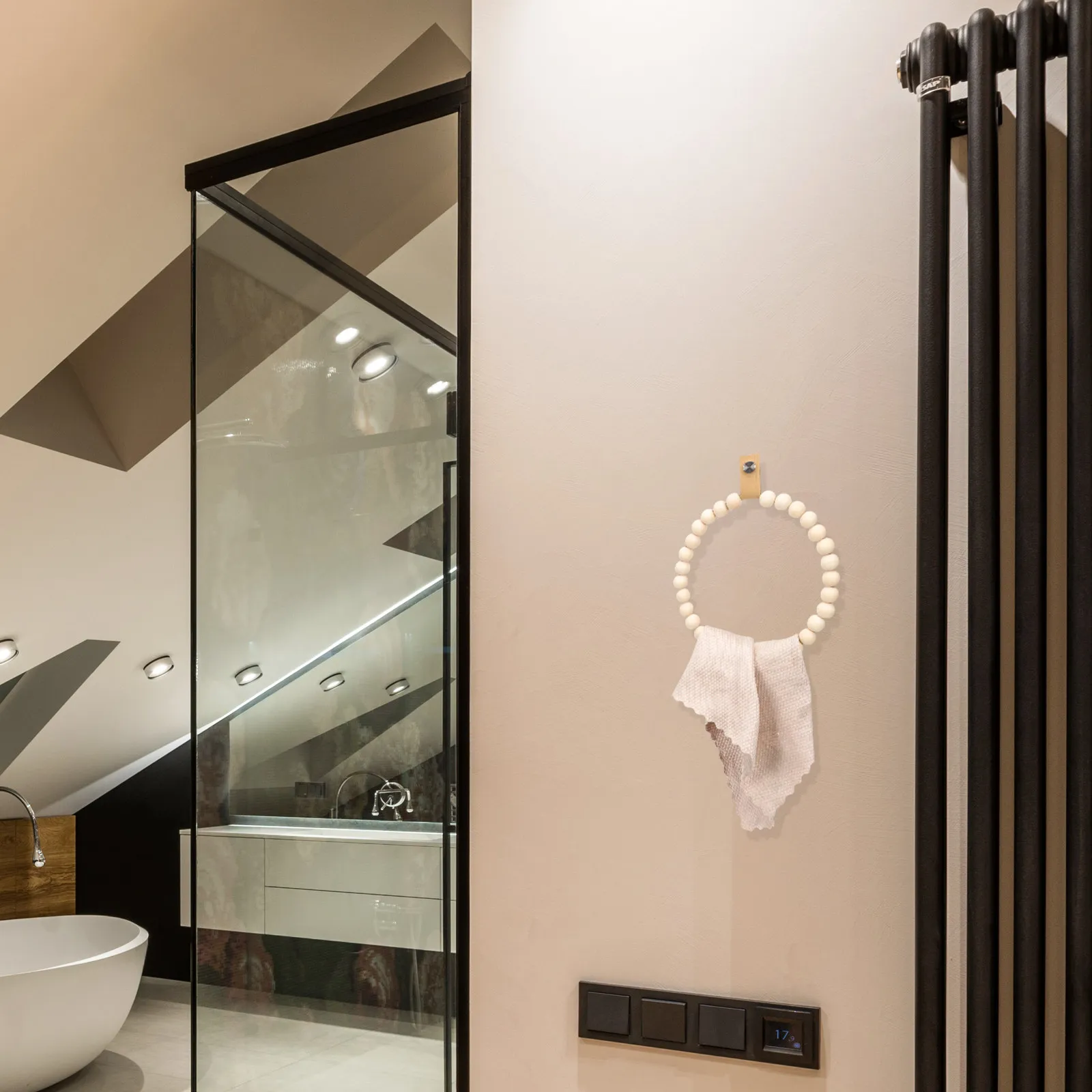 

Настенная вешалка для полотенец в богемном стиле с деревянными бусинами, держатель для полотенец для рук, декор для ванной комнаты, для небольших помещений, в современном фермерском стиле