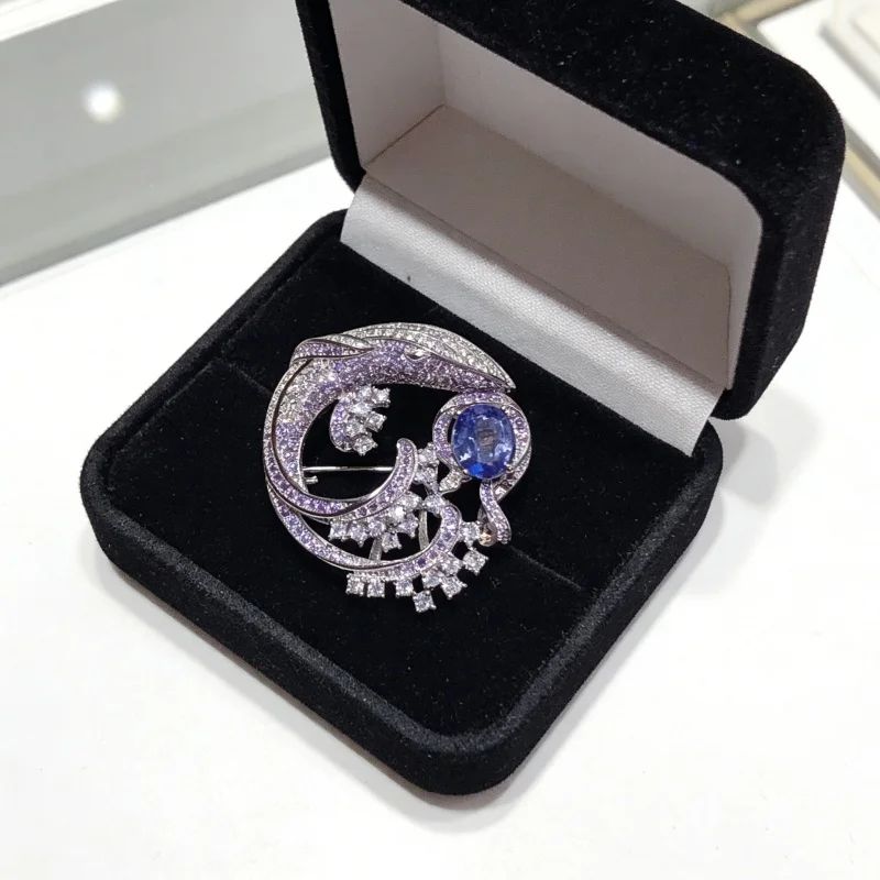 Luxury Natural Tanzanite 6*8mm Phoenix Shaped Brooch S925 Silver With CUG Gem Certificate