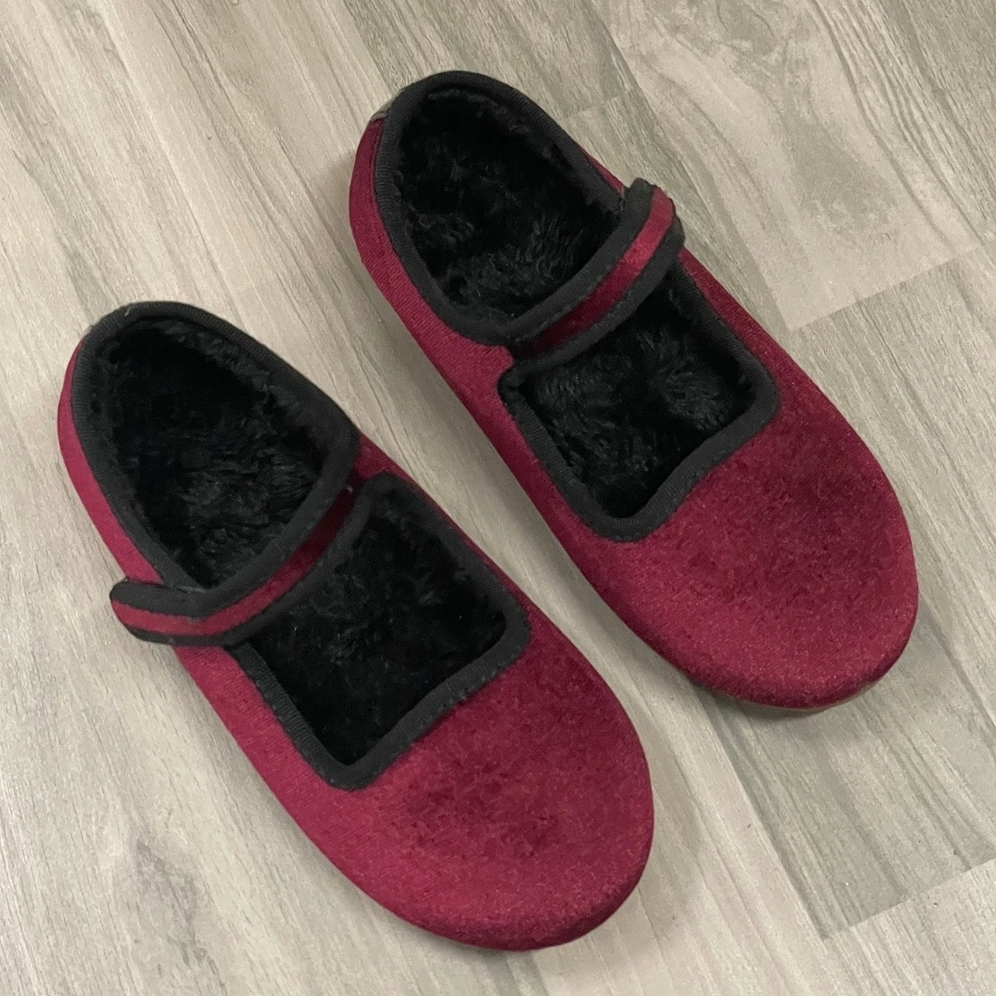 

Jinyu Crimson Children's Princess Shoes Fashion Outdoor Dancing Performance Shoes Women's Shoes Velvet Plush No Decoration