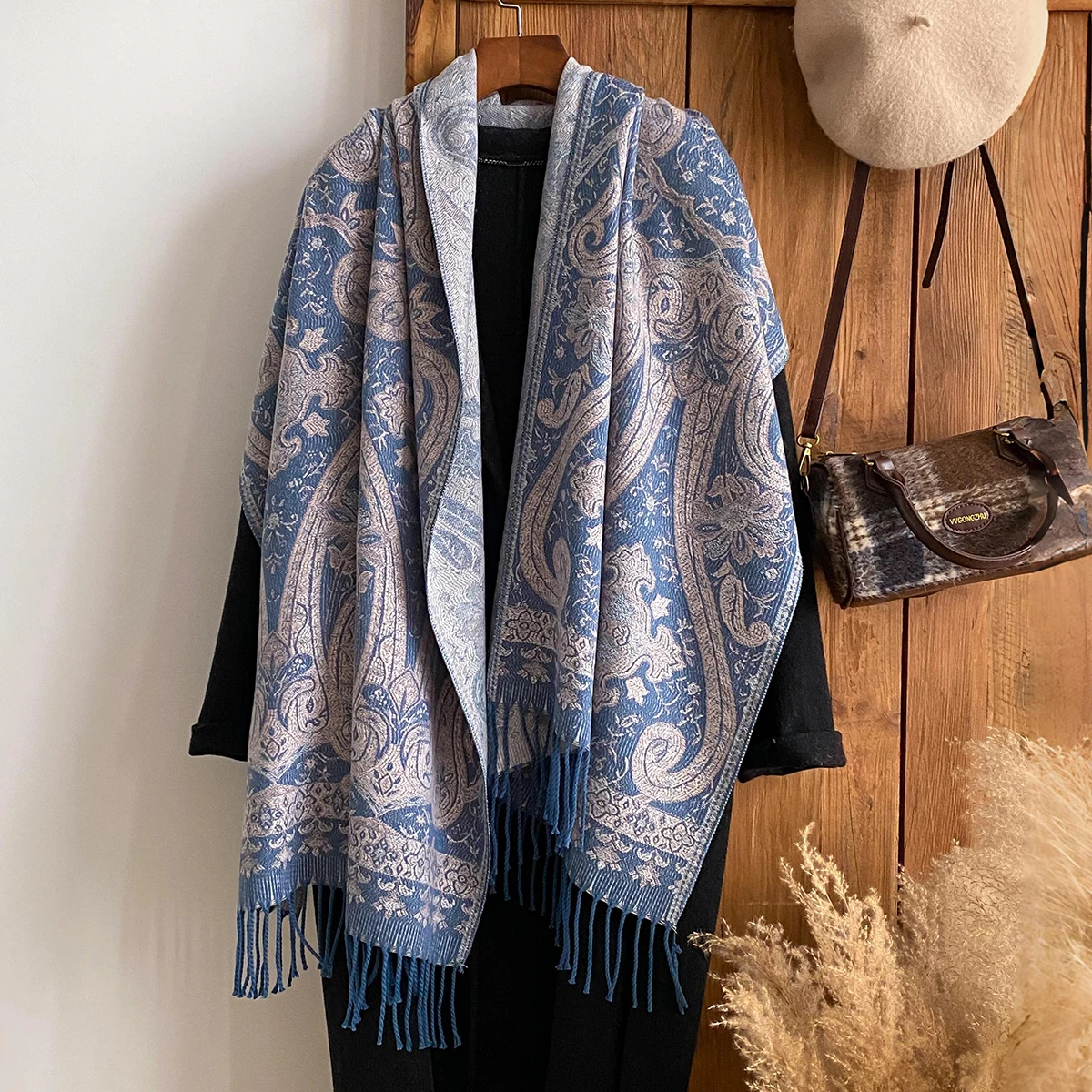 

Женская зимняя толстая шаль из пашмины, теплый длинный шарф с кисточками, морозостойкие пончо в национальном стиле, палантины