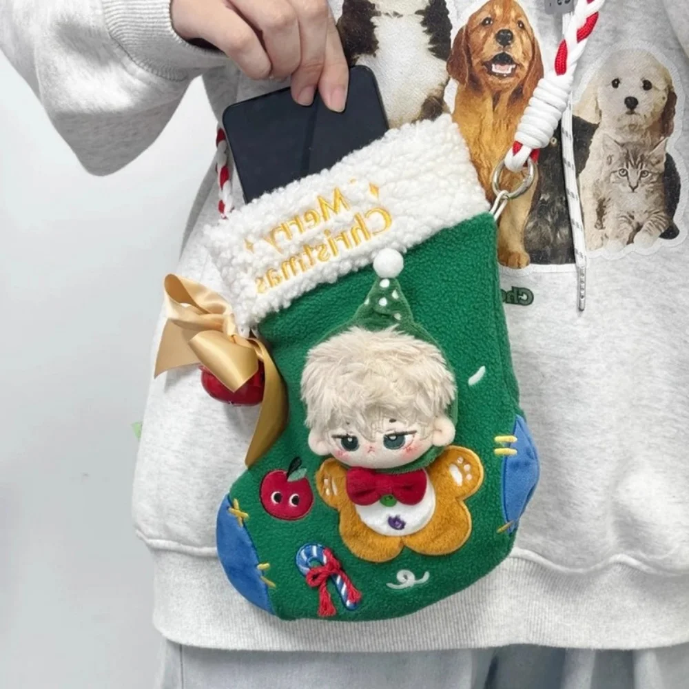 Świąteczna skarpeta na prezenty dla lalki 10 cm, zielono-czerwony strój, cosplay, oryginalny prezent świąteczny, uroczy.