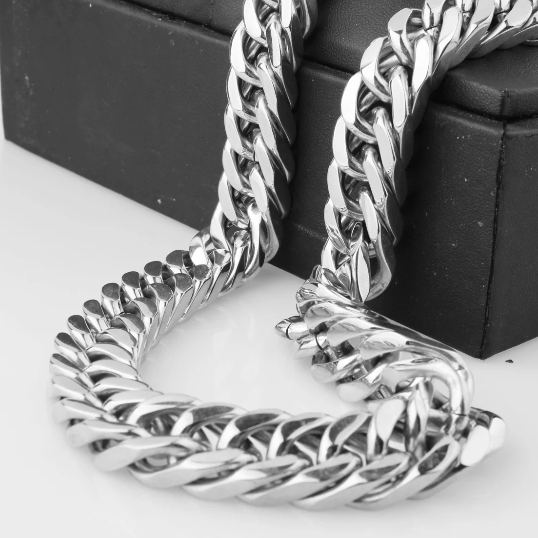 10/12/14/17mm wide Heavy Polished 316L Stainless Steel Curb Cuban Chain Necklace for Men Boys Waterproof Jewelry Gift