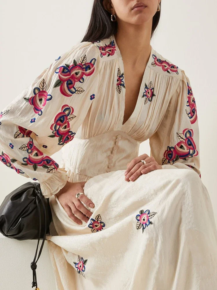 GypsyLady Boho Floral Stickerei Maxi Kleider Baumwolle Frühling Herbst Tiefem V Sexy Frauen Party Robe Langarm Kleider Vestidos Neue
