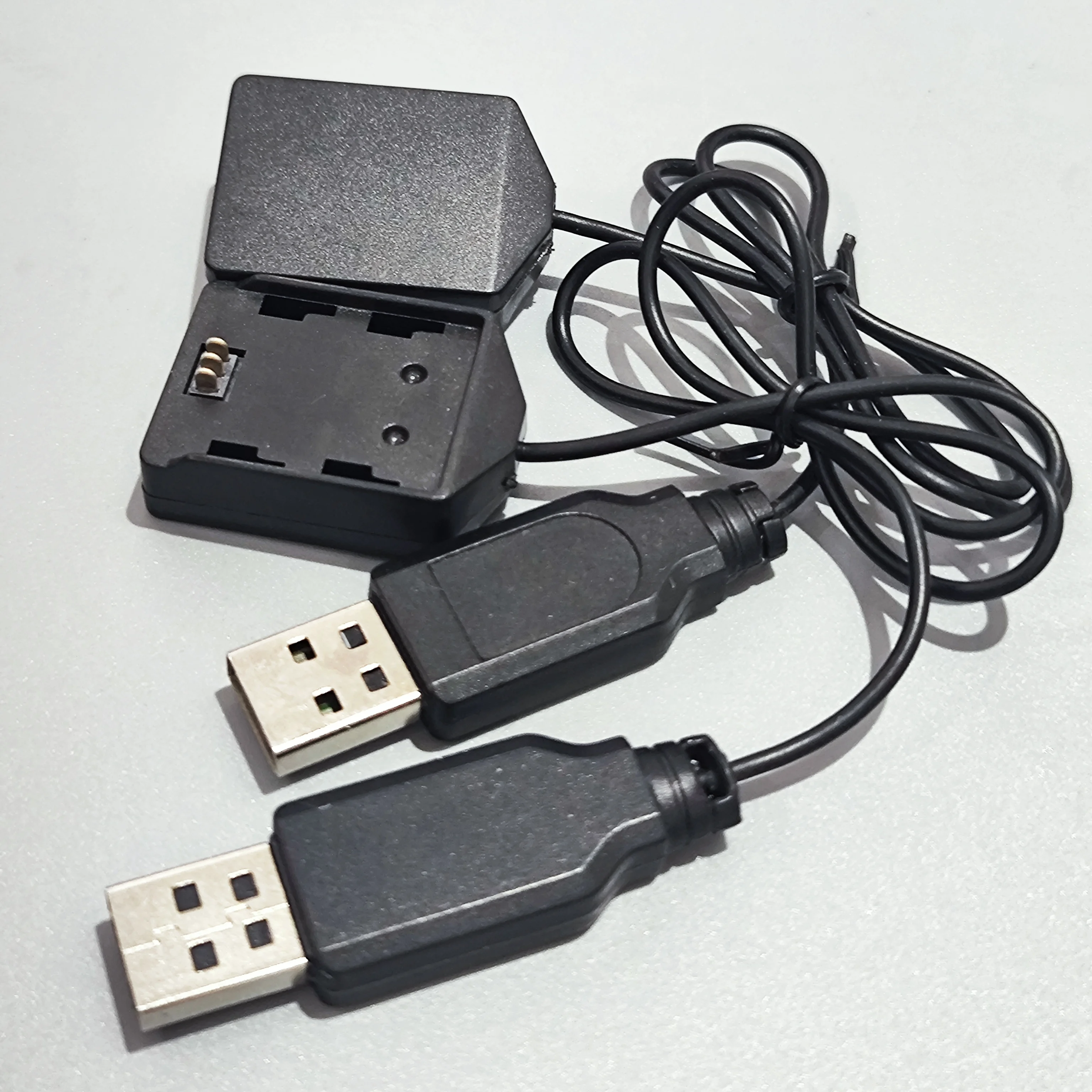 

V2 Мини Дрон 4DRC 4D-V2 Складной RC Квадрокоптер Аксессуары для литиевой батареи USB-зарядный провод Запасные части 2 шт. для дронов 4DV2