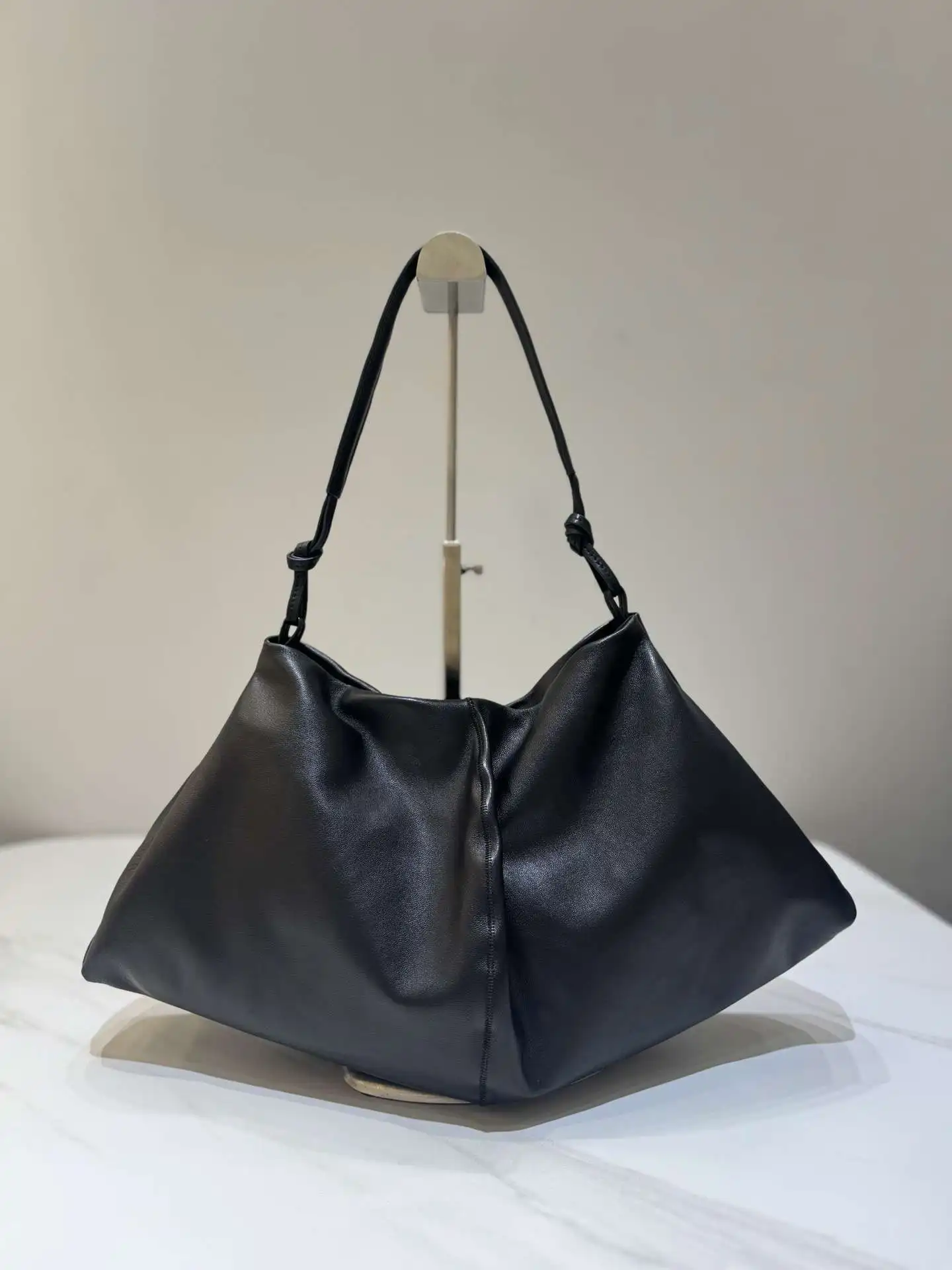 2025 New Genuine Leather Hobo Bag - Women's Large Tote Shoulder Purse, Soft Sheepskin Crossbody, Office Commuter Handbag