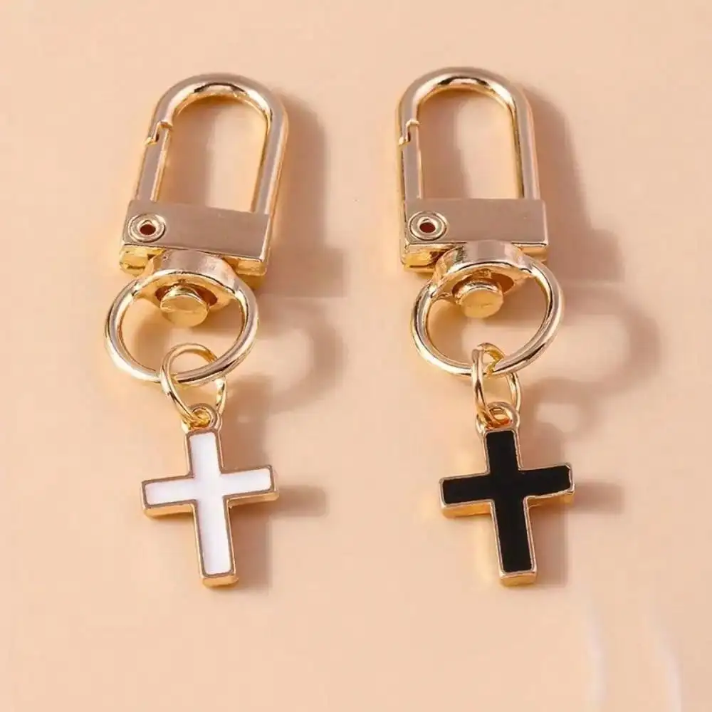 1pc Simple Cross Keychain Black & White Alloy Keyring Backpack Bag Pendant Gifts Charms For Women Girls Car Accessories Bag Charm School Cute Goth Y2k Bag Charms Car Teacher Friend Sister Gift Ideas Gifts For Mother, Father, Graduation, And Teacher