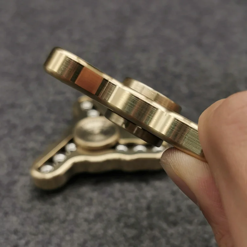 EDC スリーリーフ イノシシ フィジェットトイ 真鍮製ハンドスピナー デスクトップ ストレス解消＆リラックスフィジェットスピナーおもちゃ ADHDツール