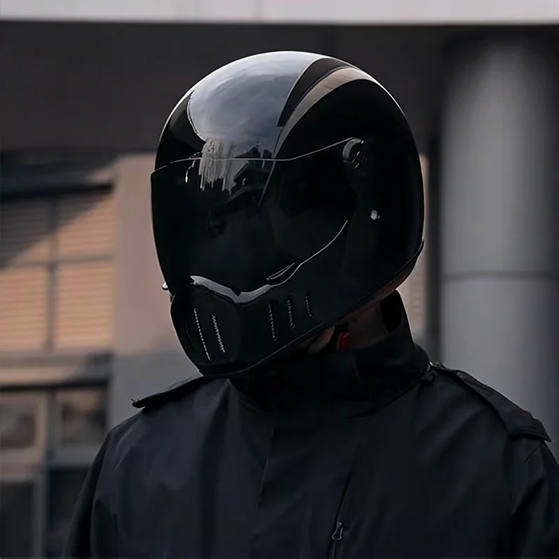 

Мотошлем для бездорожья с полной защитой лица и вентиляционной системой, прочная конструкция из ABS-пластика для экстремальных приключений