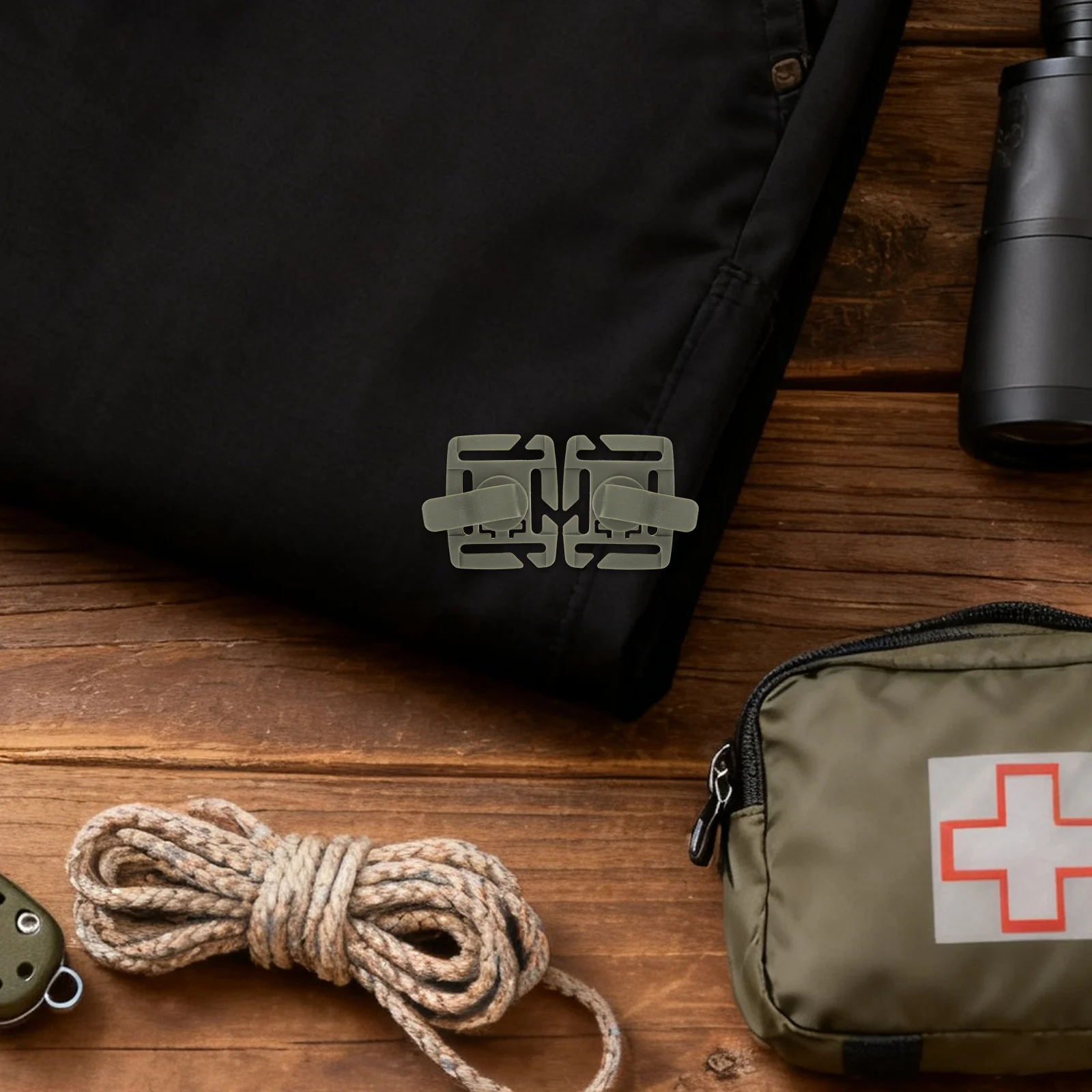 

8Pcs Backpack Water Bladder Clips Rotatable Hydration Hose Clamps Secure Fit for Hiking Camping Outdoor Sports Tube Holder Easy