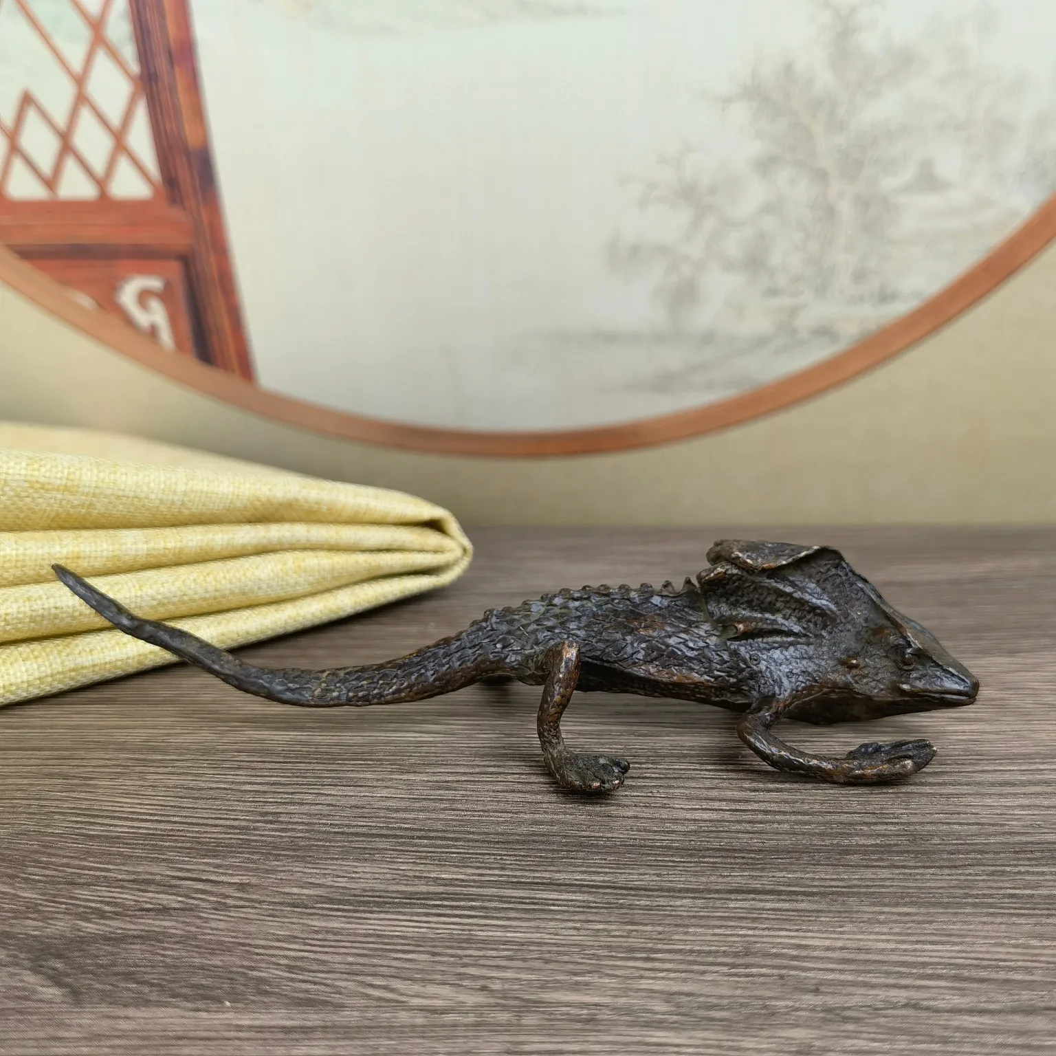 

Lizard gecko solid household living room tea table tea pet study tabletop ornament Chinese antique