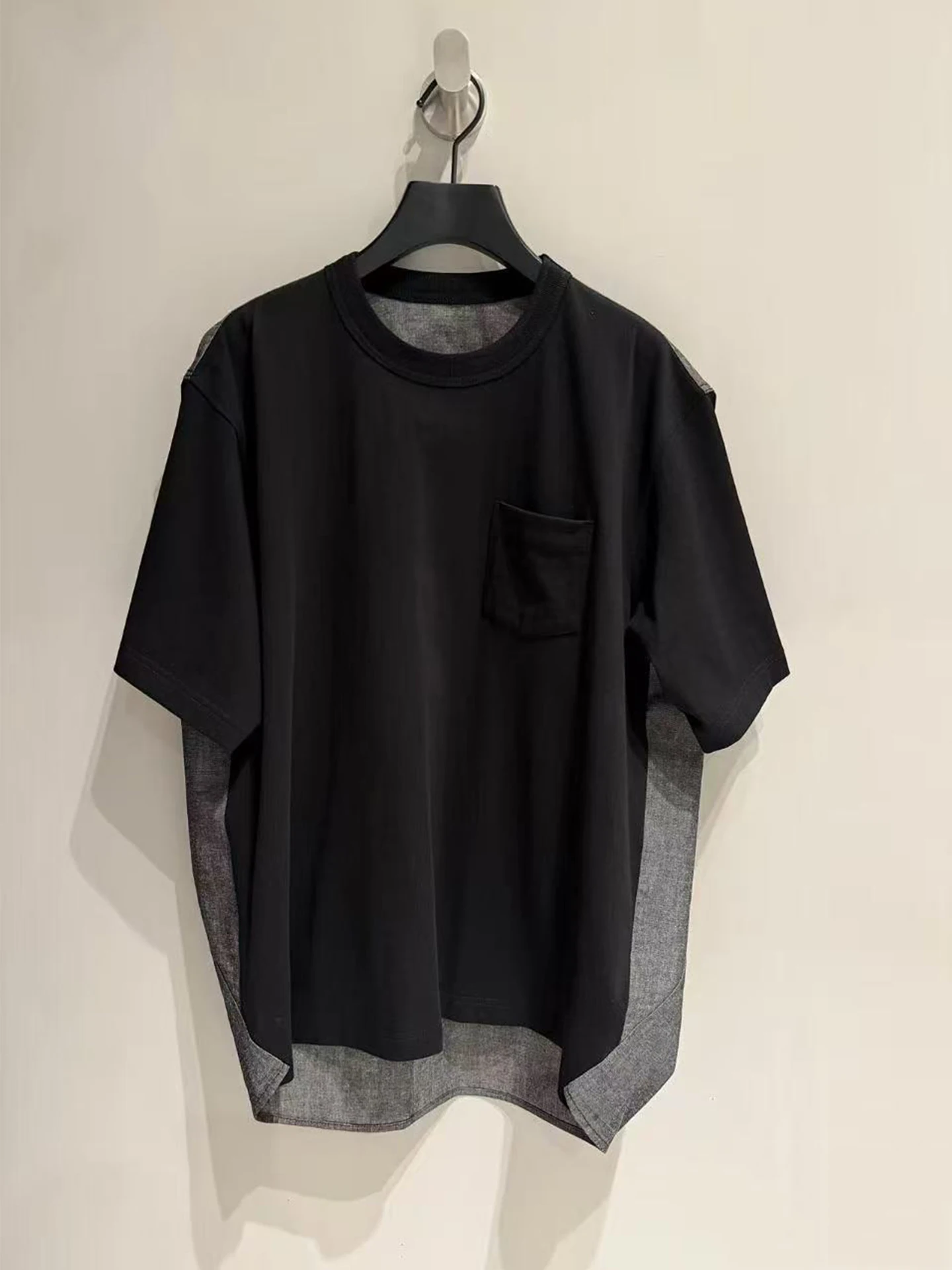 

Deconstructed Color Block Design Short Sleeve T-Shirt Loose Fit Pocket Detail Black Versatile Casual Cotton Tee for Men And W...