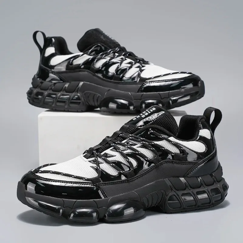 

New Fashionable Men's Sports Shoes 2025 Versatile Lightweight Dad Shoes Casual Running Shoes Thick Bottom Slip-On sneakers