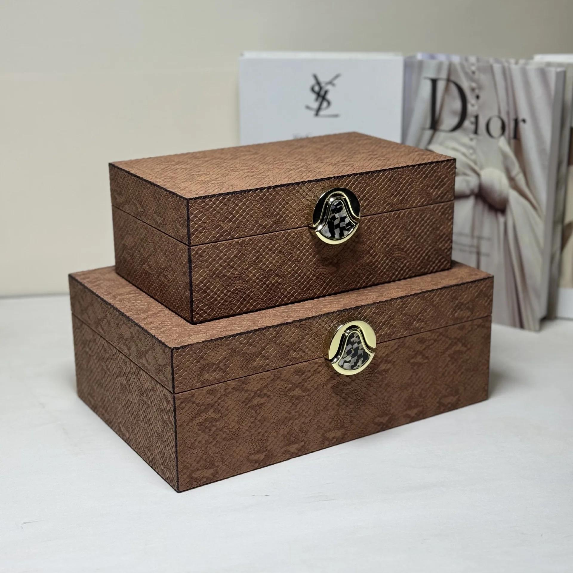 

Современные легкие роскошные кожаные коробки для хранения ювелирных изделий, коробки для хранения домашних декоративных украшений