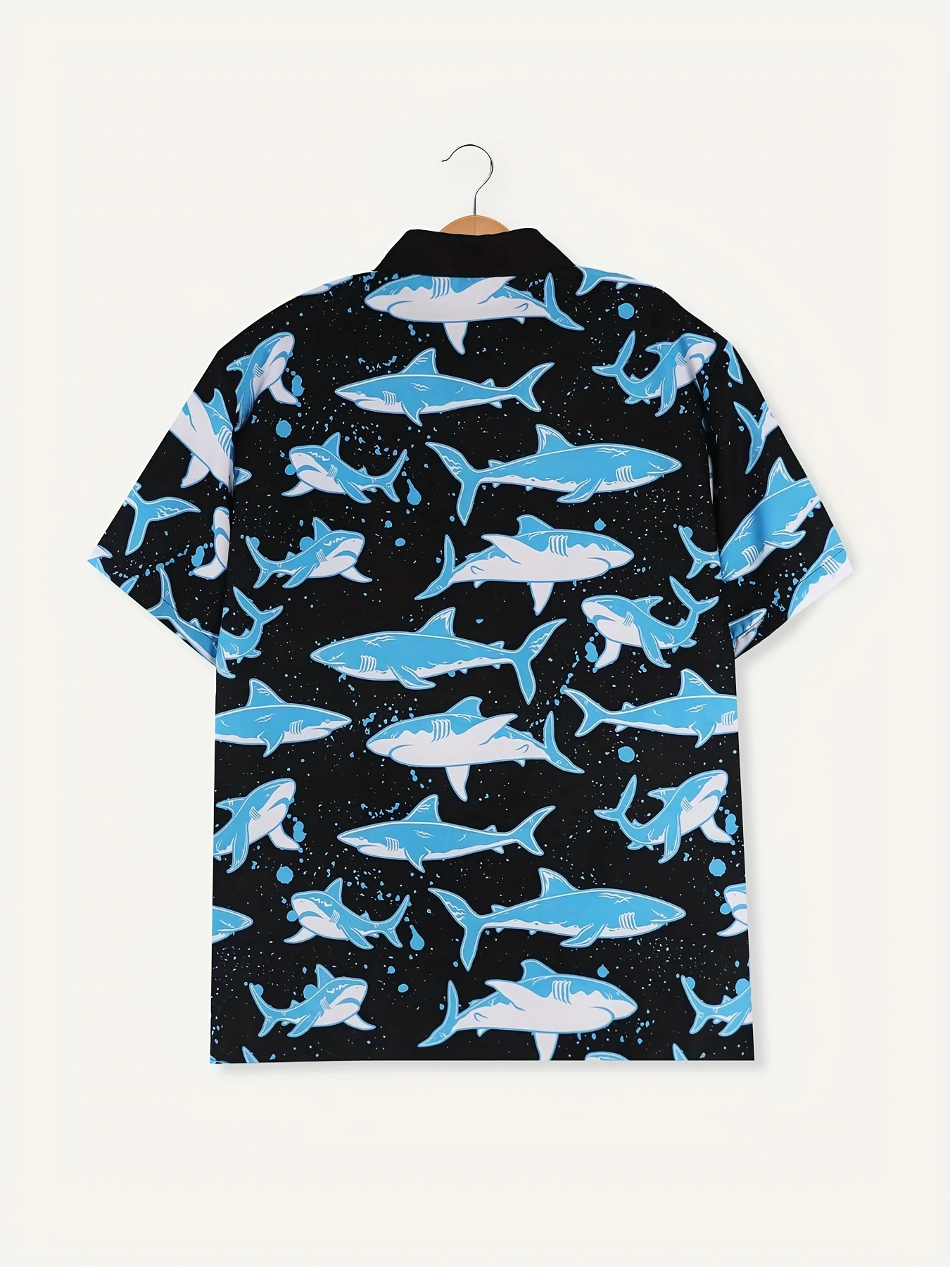 Summer Vacation Cartoon Shark Graphic Print Men\'s Short Sleeve Shirt Hawaiian Beach Party Wear Oversized Men\'s Shirt Style