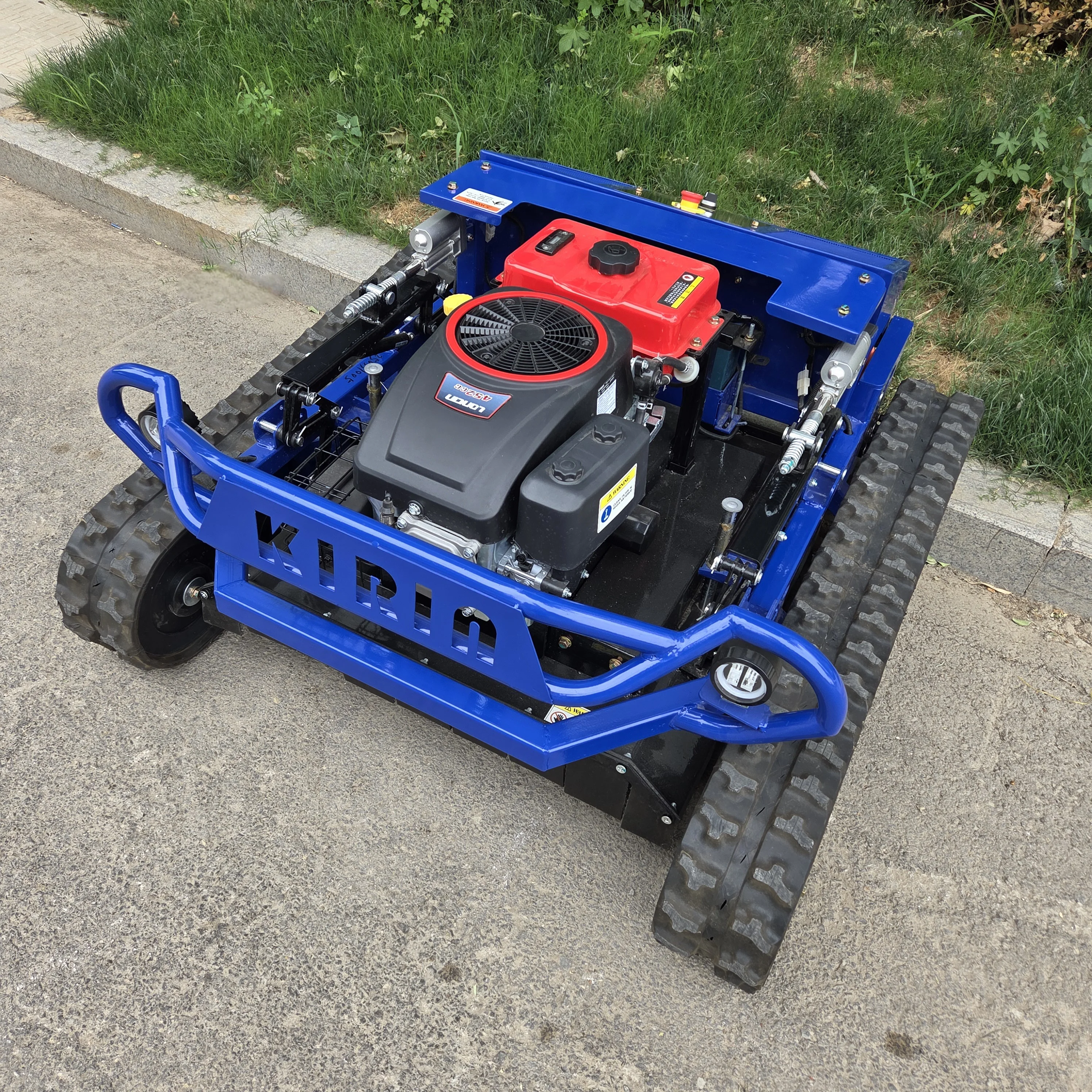 Durabilidad del nivel agrícola |   Cortacésped autónomo con control remoto, sin presión para funcionamiento continuo.