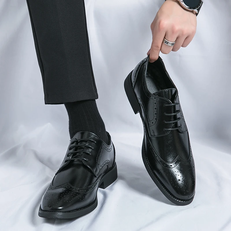 أحذية رجالية كاجوال من الجلد شهم بريطاني ريترو ستايل موضة الحفلات والأعمال للبالغين أحذية 38-46 برباط أسود وبني #1