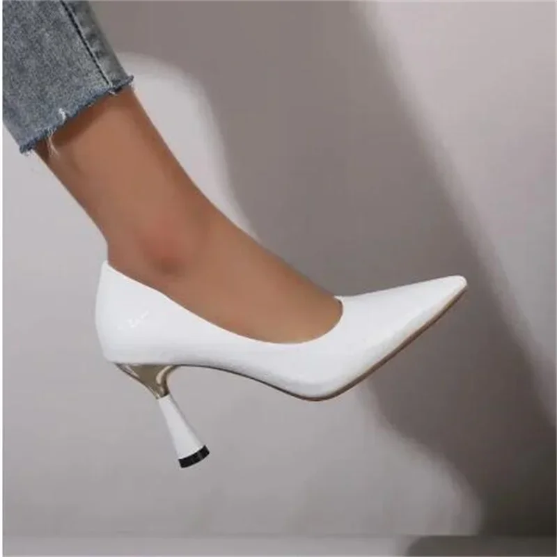 

2025 Women's Shoes Trendy Summer Red, Black, White Women's Elegant Pointed High Heels White Leather Women's Shoes