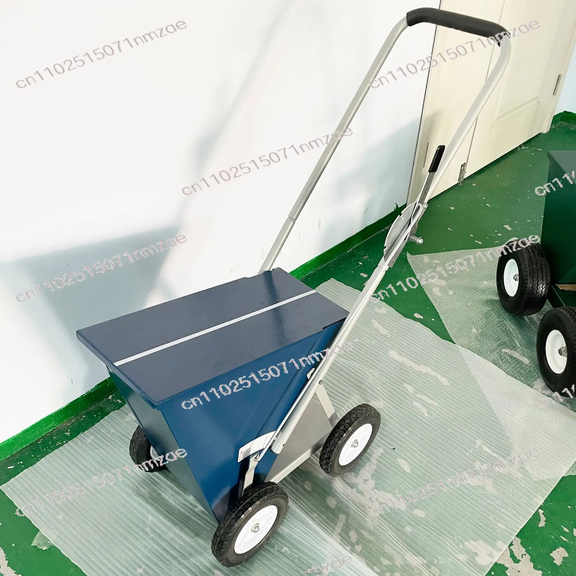 50 pounds 65 pounds marking car, football field, track and field, playground, grass, lime and white gray marking car line drawer