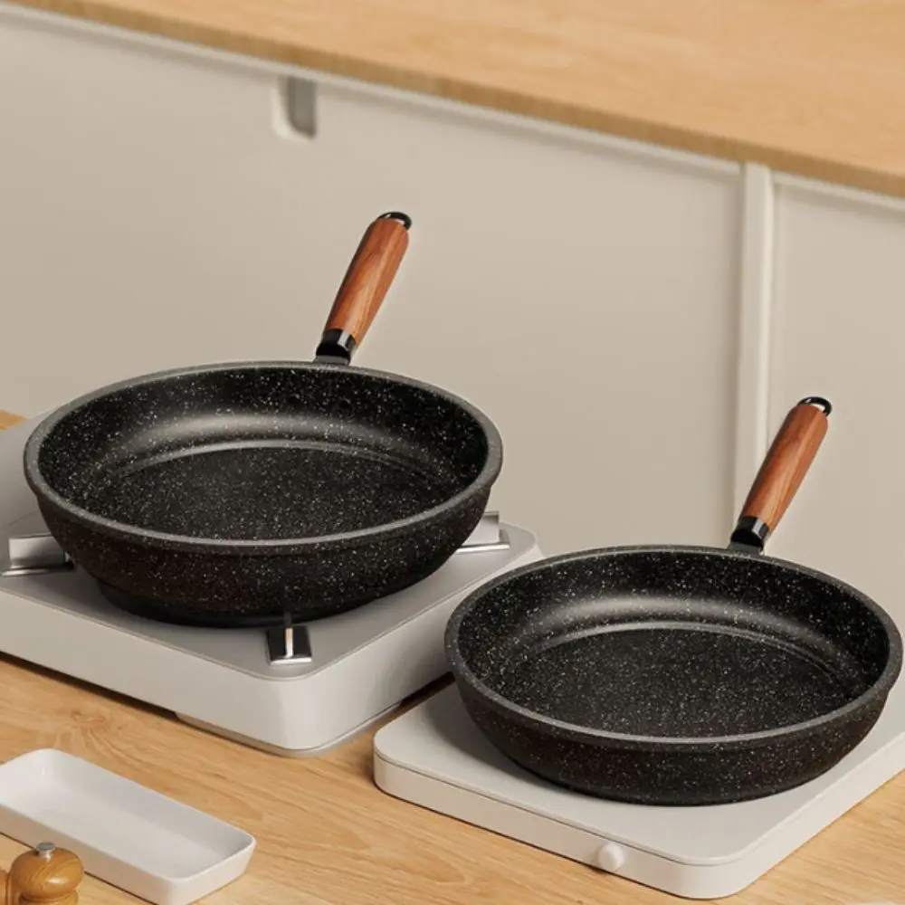 Kitchen Cookware Non Stick Frying Pan Wood Handle with Lid Saucepan Iron Universal Omelette Skillet Induction Cooker