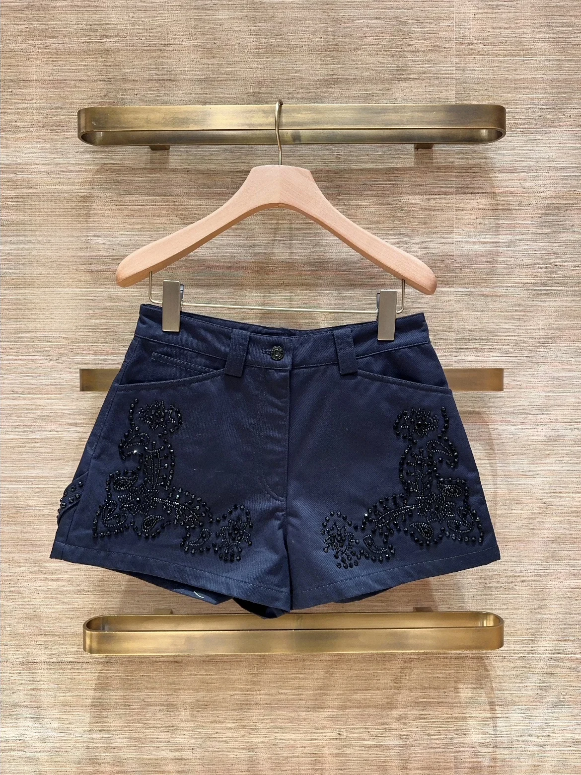 

Женские повседневные шорты Deep Blue с высокой талией, облегающие, из плотного хлопка, с вышивкой, универсальные, весна 2026, ранняя коллекция HEIDD S Home