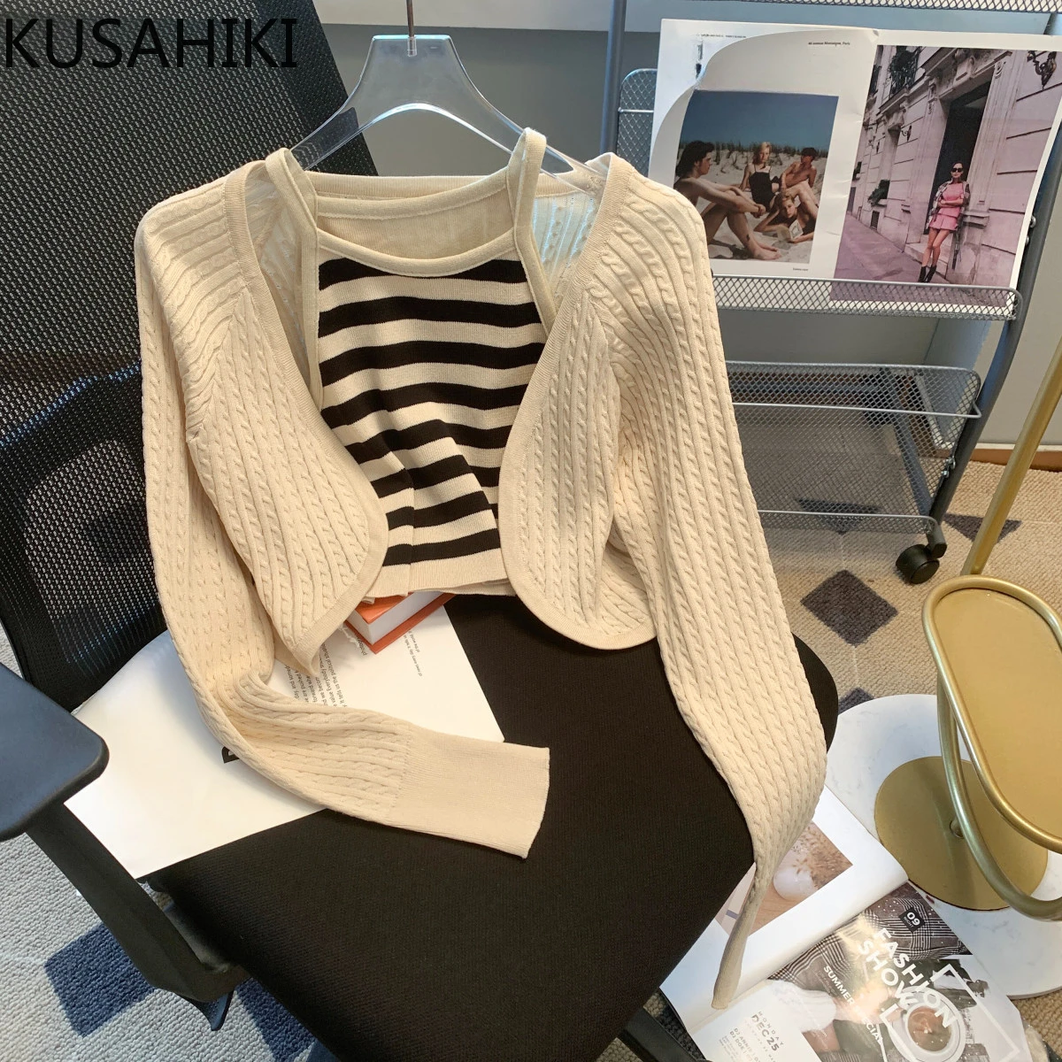 Kusahiki 2023 Herbst würziges Mädchen Secy gestreifte kurze Schlinge Weste kausale Langarm Strickjacke zweiteilige Frauen Top-Sets