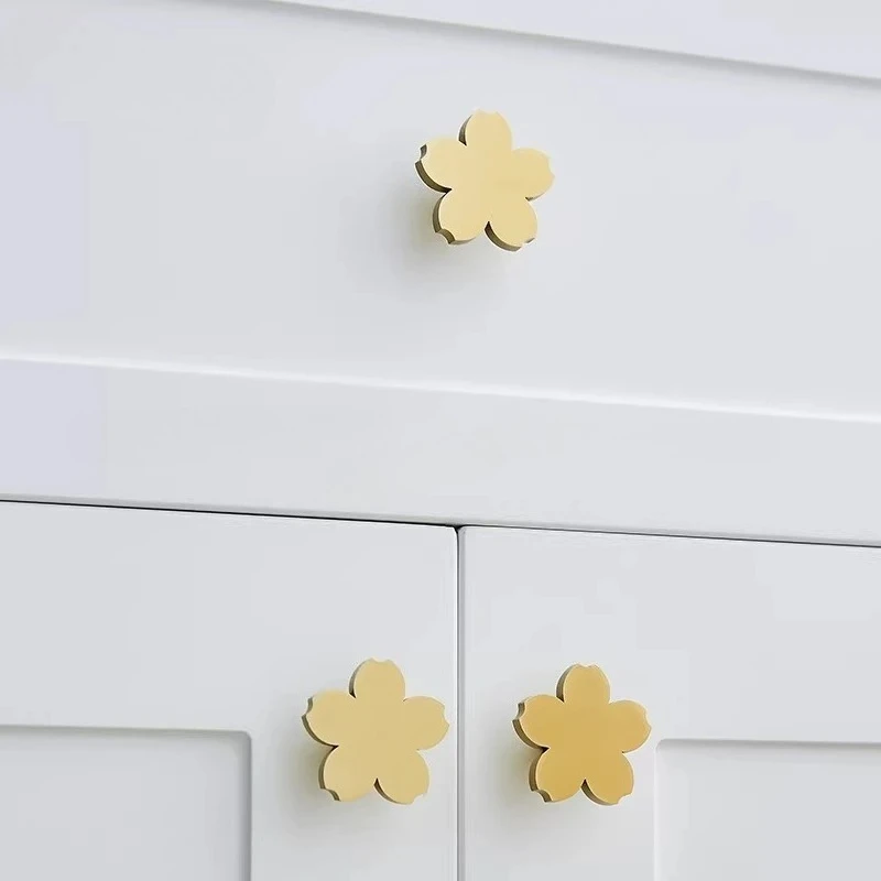 1pcs Sakura handle brass children's room wardrobe cabinet door drawer kitchen modern simple golden single hole flower
