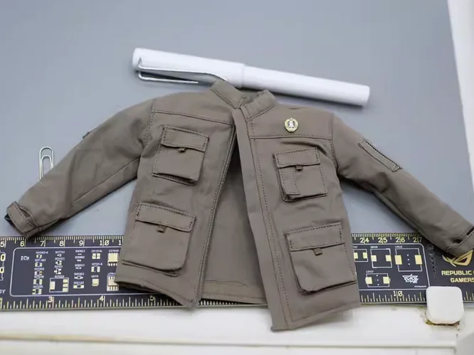 

WOLFKING WK-89027A 1/6 Male Soldier Clothes Coat Jacket Model for 12''