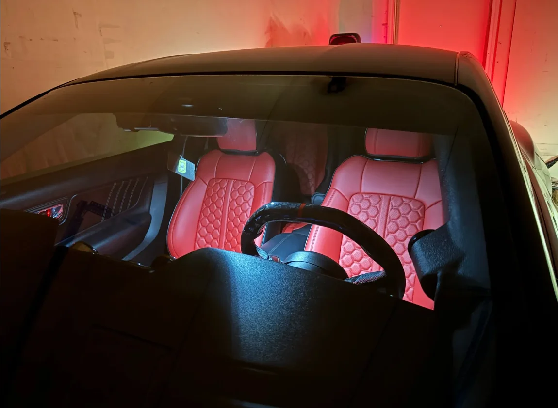 Maßgefertigt für 2015 2016 2017 2018 2019 2020 2021 2022 2023 2024 Mustang Coupe Convertible Autositzbezüge aus Kunstleder – Detail 3