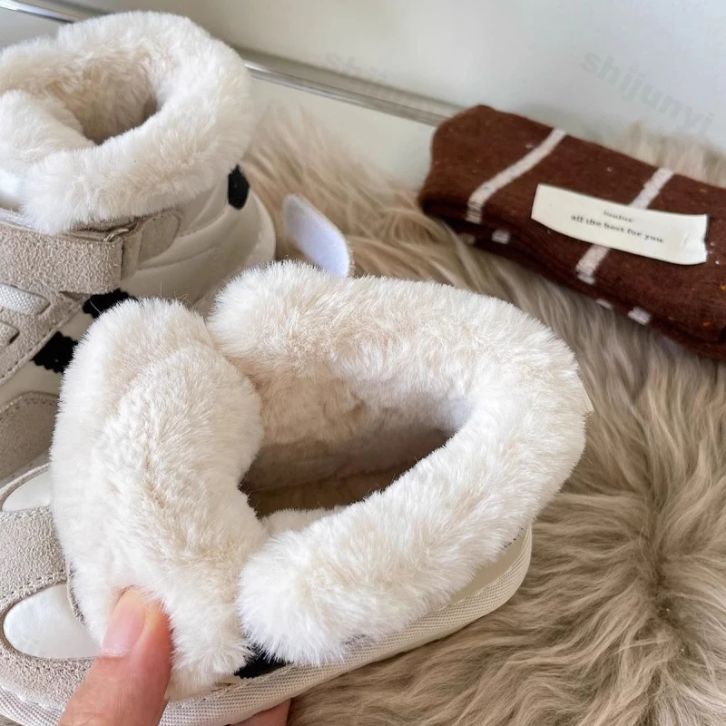 الشتاء الأطفال حذاء من الجلد 2025 الفتيات الفتيان القطن الثلوج أحذية أطفال موضة أفخم أحذية قطنية دافئة طفل مكافحة ركلة حذاء الثلوج