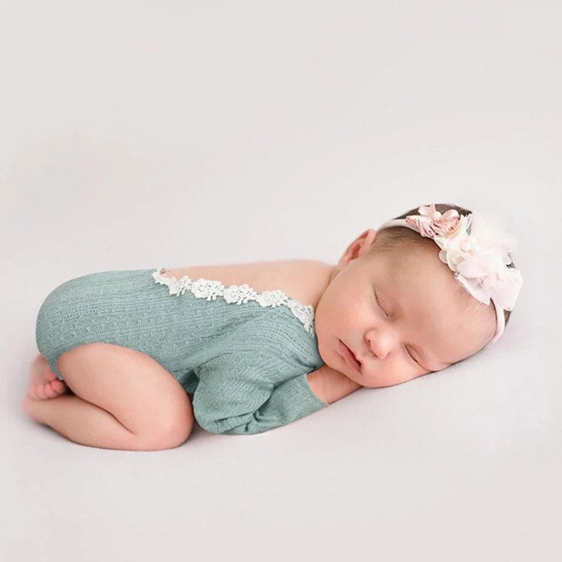 

Newborn Photo Props Lace Jumpsuit Baby Photography Clothes Backless Triangle Romper for Infant Photo Posing Costume