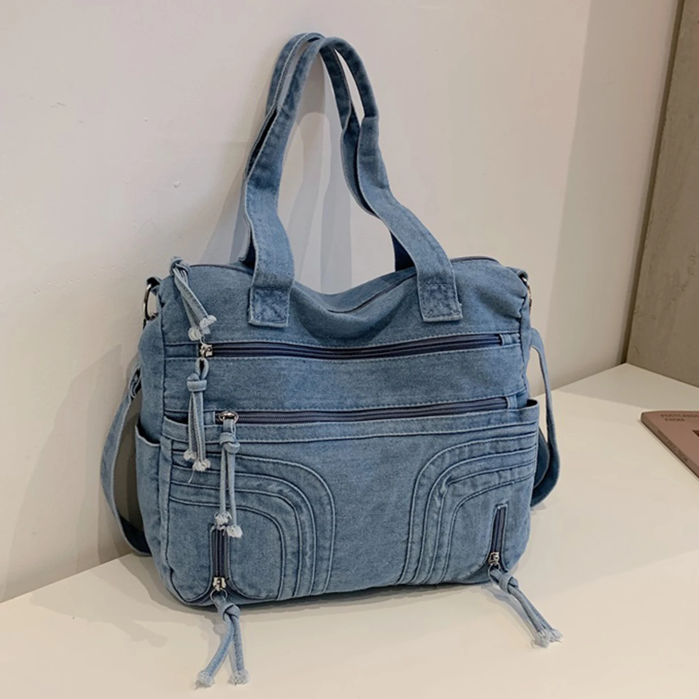 2026 New Denim Crossbody Bag Women's Multi-Pocket Large Capacity Casual Commuter Bag Versatile Single Shoulder Bag for Work