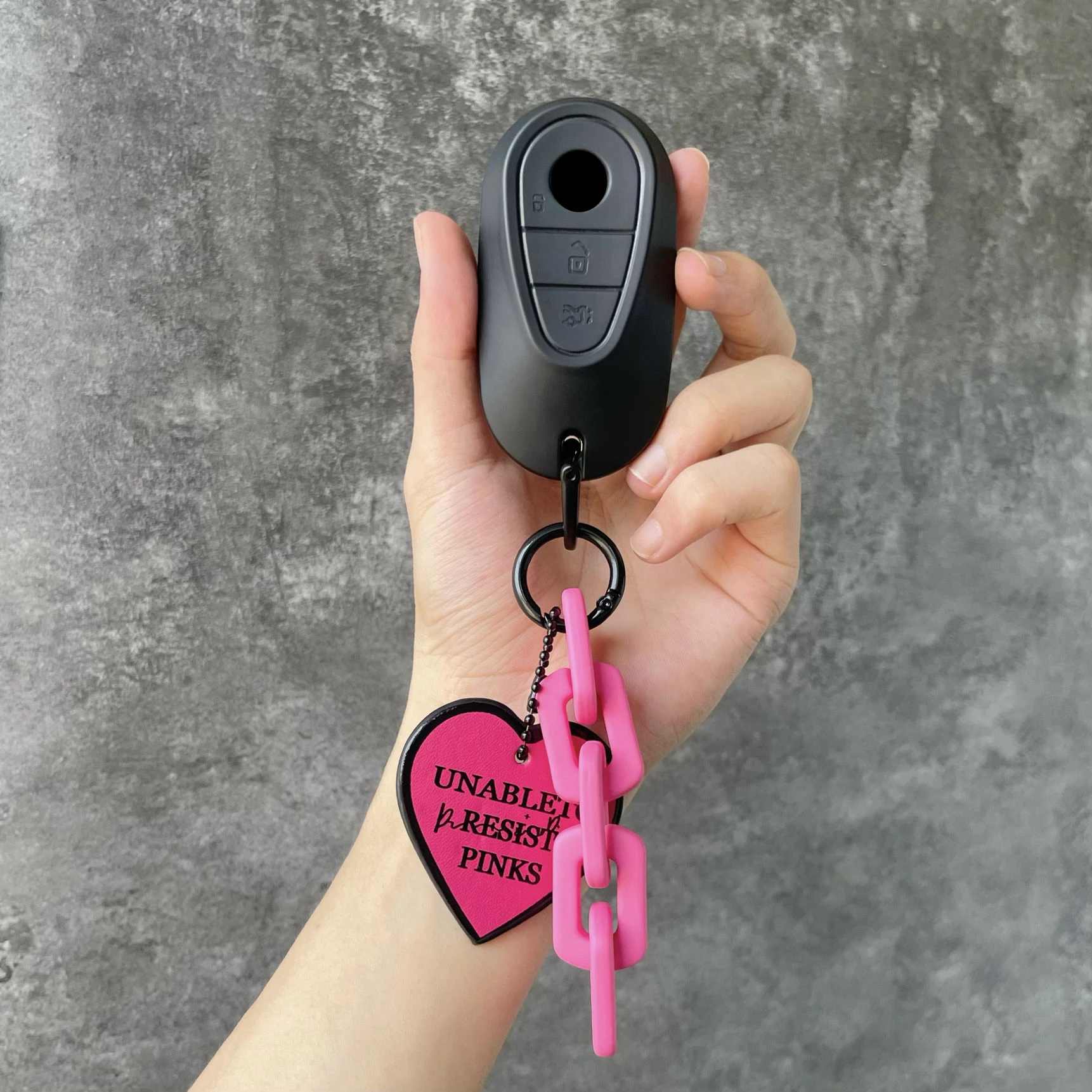 حافظة مفاتيح السيارة من البولي يوريثان غطاء عن بعد شل حامل حامي فوب لمرسيدس بنز 2025 جديد C260L E300L S400L EQE GLC CLE C E S Class