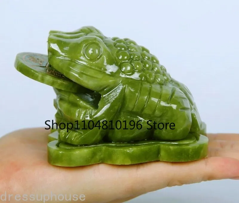 Jade Carved Statue Feng Shui 3 Legged Toad Money Frog Wealth Ingots