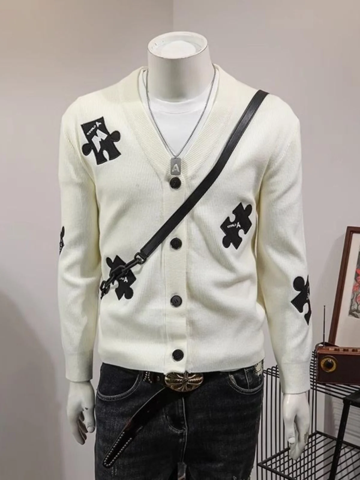 

Autumn Winter Knitted Long Sve V-Ne Men's Sweater Slim Fit Cardigan Embroidered Trendy Warm Top Casual Youth Sle