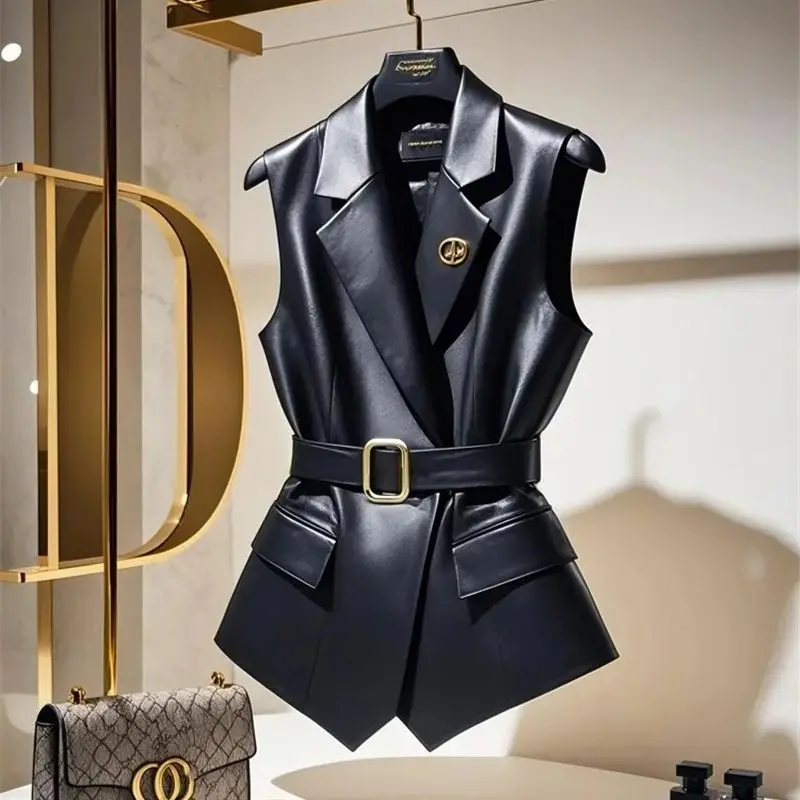 Limiguyue Black Leather Vest Coat Women Fashion Belt Brooch Sleeveless Vest Jacket Spring Summer Layered Tank Tops High End 924P