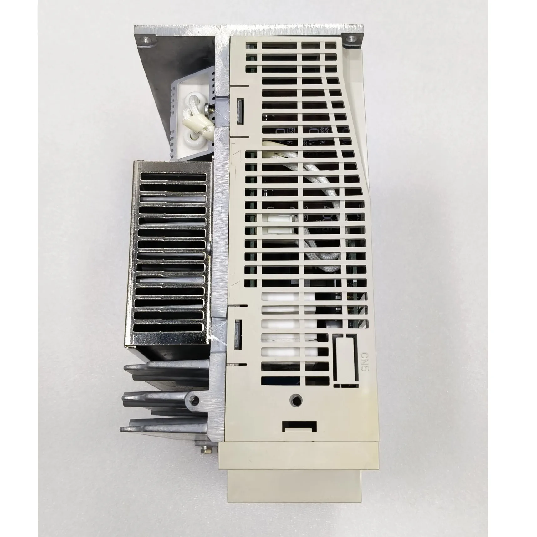 Servo Drive UD1AP3-200N-1KD-2XA-N com garantia