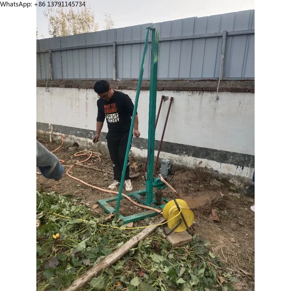 

Портативная бытовая буровая установка для скважин на воду мощностью 2,2 кВт с ручным штативом