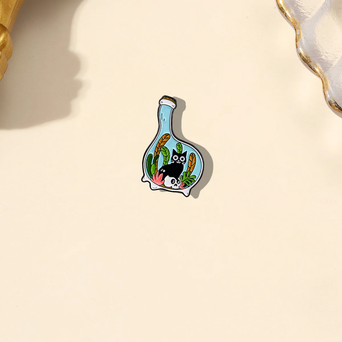 Creative Cat Brooch Women's Autumn and Winter Animal Metal Badge Trendy and Versatile Clothes Bags Scarf Accessories Brooch