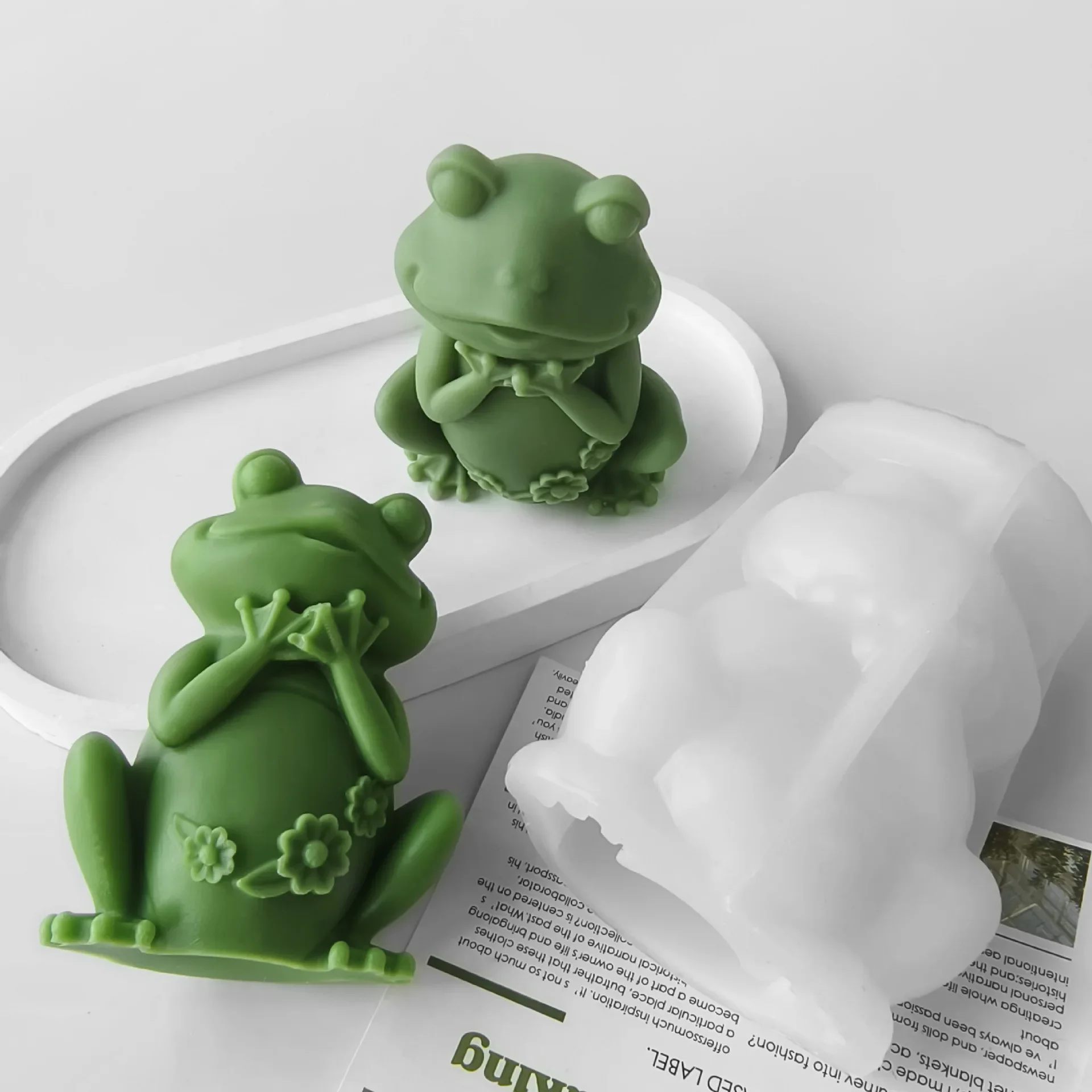 Cute Frog Candle Mold  Aroma Plaster Ornaments Molds Handmade Silicone Candle Making Supplies