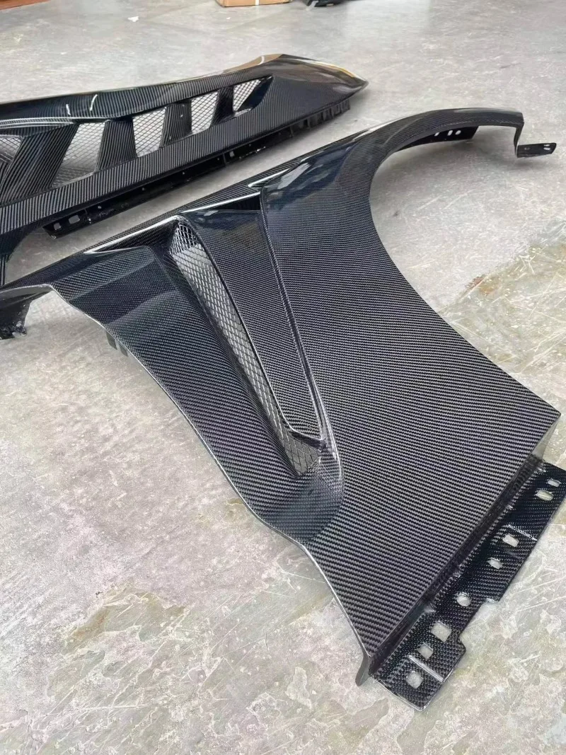 

New Carbon Fiber Fenders for 2018-2023