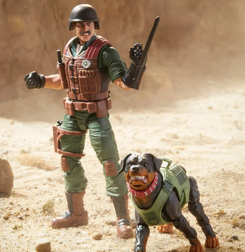 Hasbro-figuras de acción de las fuerzas especiales, modelo de juguete de perro mate y militar, en Stock, 1/12