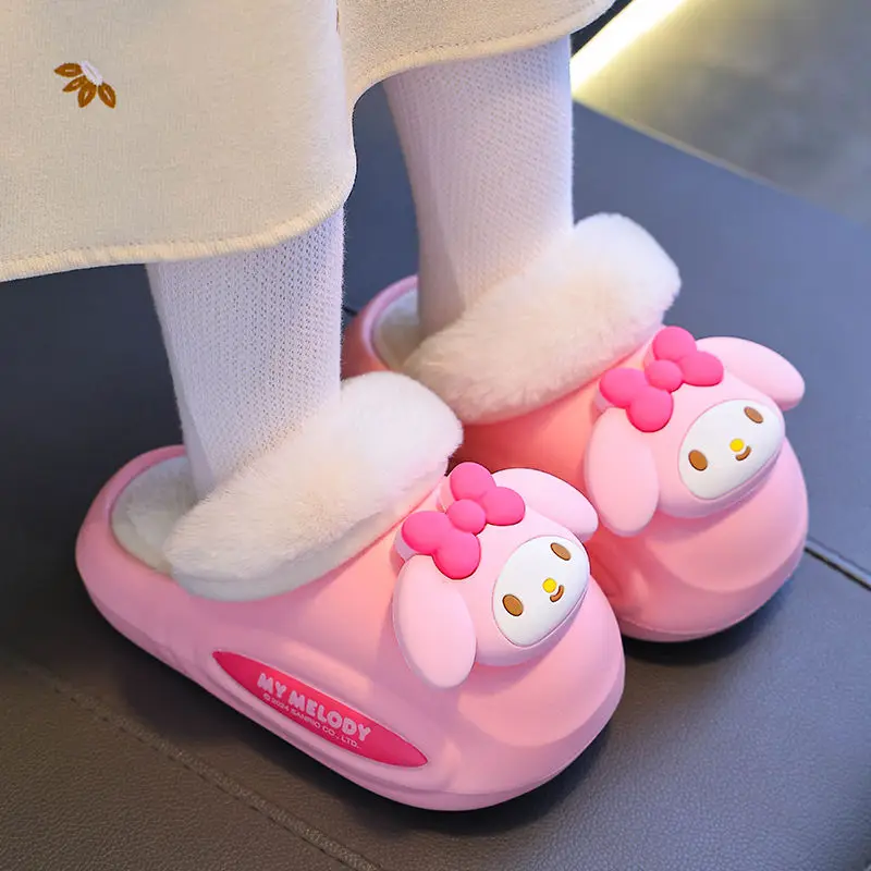 

Sanrio Hello Kitty/Детские хлопковые тапочки с героями мультфильмов Kuromi для девочек, модная домашняя теплая обувь Kawaii, зимняя непромокаемая нескользящая новая обувь